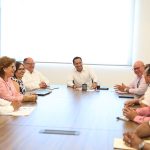 A “Huacho” Díaz le quedó grande el cargo, busca a otros para resolver los problemas