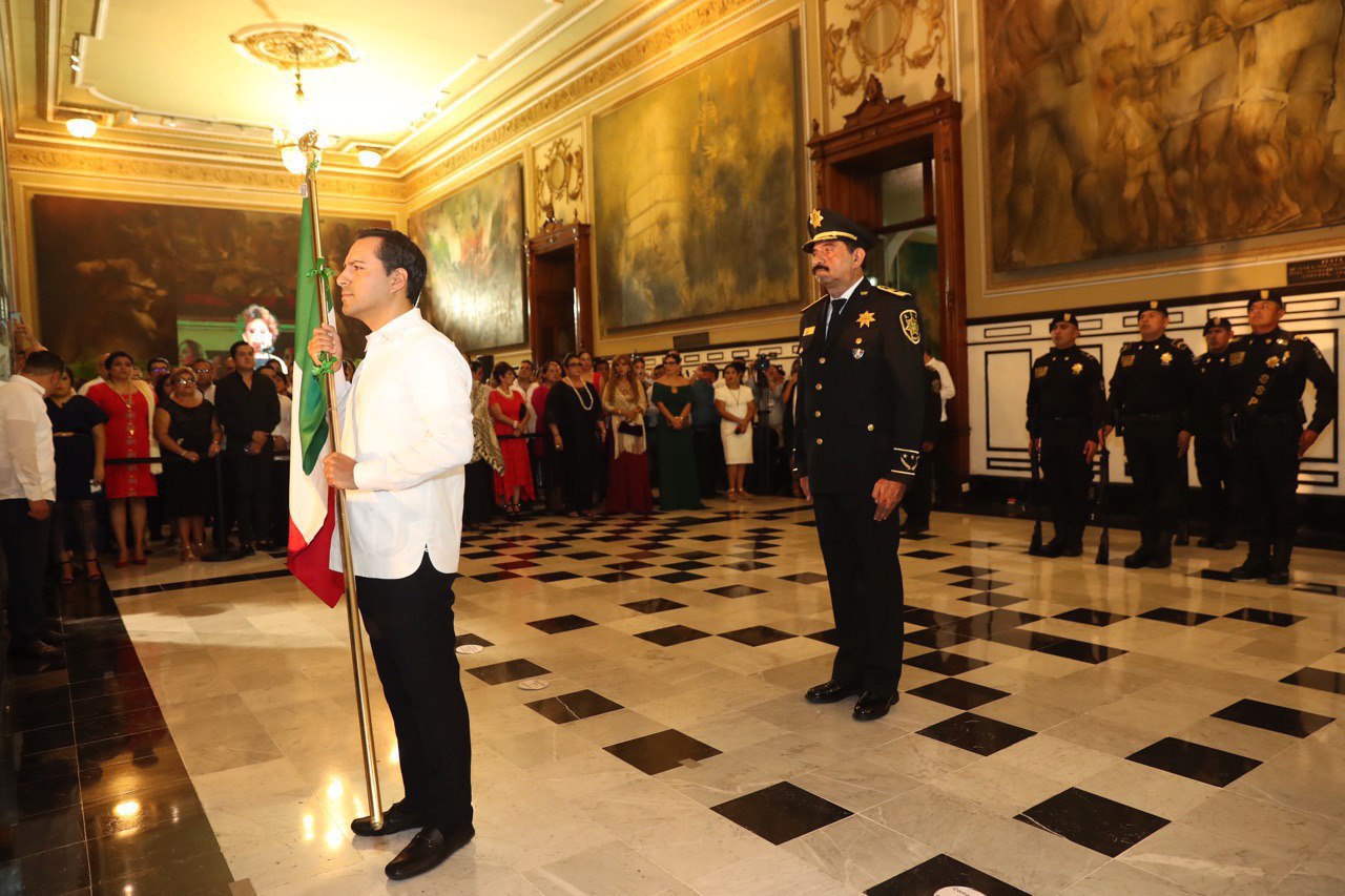 Encabeza Mauricio Vila tradicional ceremonia del Grito de Independencia