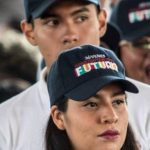 Con amenazas y chantajes quitan a jóvenes el dinero de las becas federales y “Huacho” Díaz lo permite