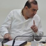 El diputado priista Felipe Cervera se queja de que ya no tendrán café y galletitas en el Congreso