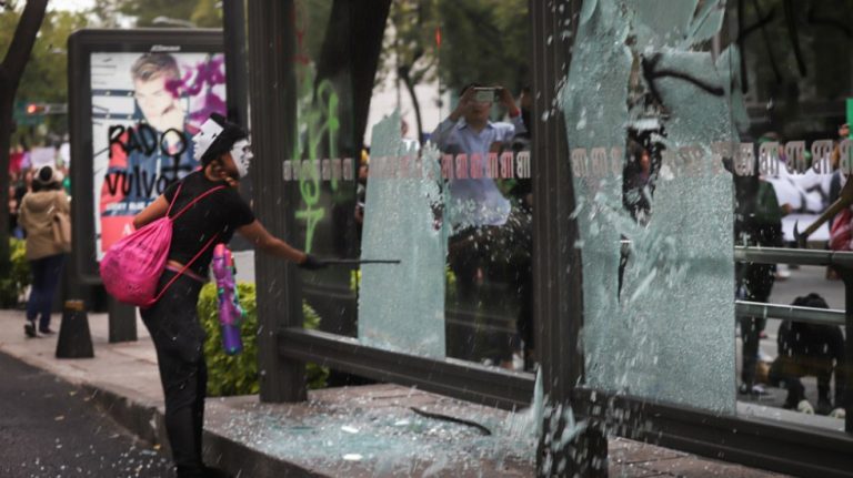 Las manifestaciones  vandálicas son de grupos pagados que viajan por todo el país para violentar a la sociedad, señalan