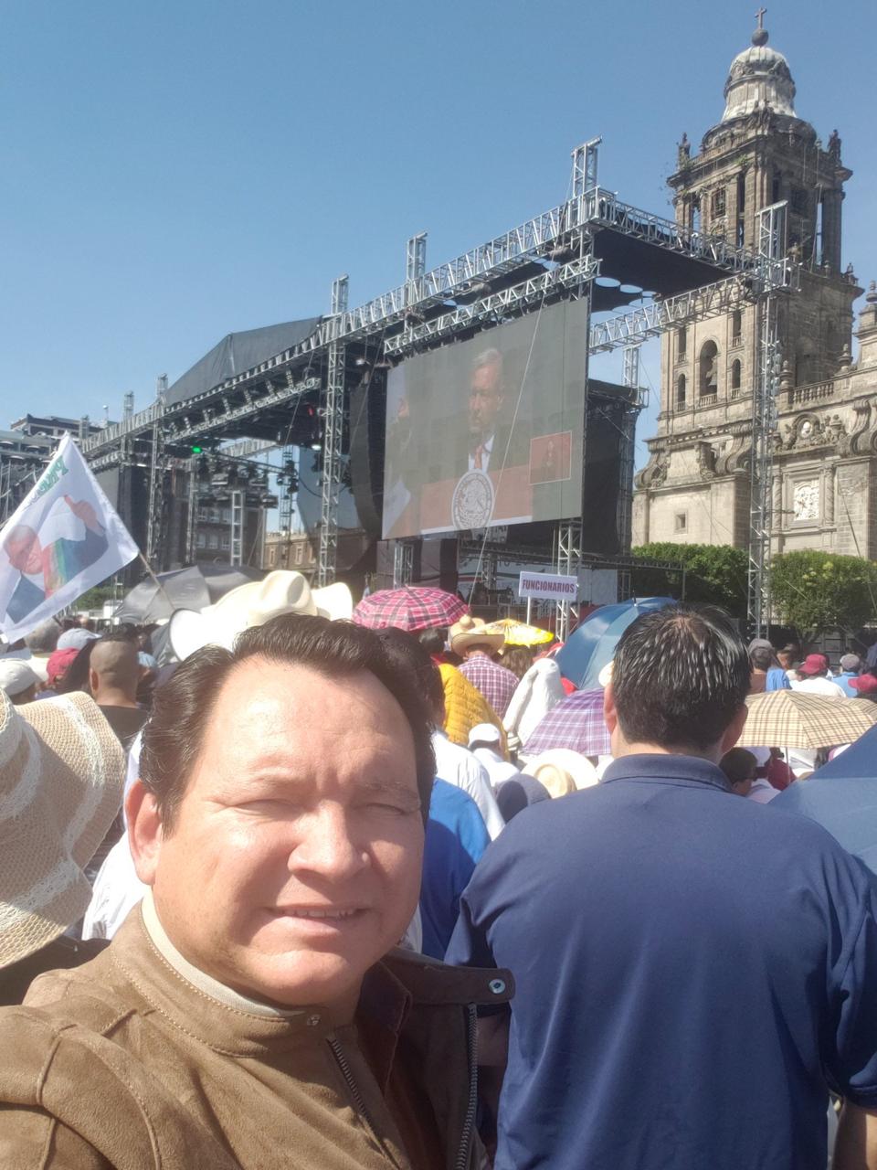 Desdén a “Huacho” Díaz en el festejo de AMLO en el Zócalo