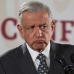 De “ignorante” y “patético”  califica el periódico El País a López Obrador por su desprecio ante los feminicidios