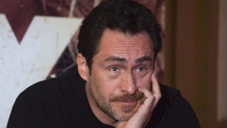 Demián Bichir va al espacio con George Clooney en la cinta “Cielo de medianoche”