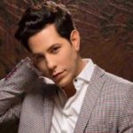 Exnovio de Christian Chávez afirma que el cantante de RBD es portador de VIH