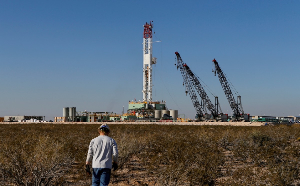 Los precios del Petróleo caen ante el alza de inventarios