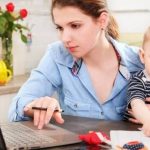 El 8-M, menos ideología y más mostrar problemas reales de la mujer: campaña del Foro de la Familia