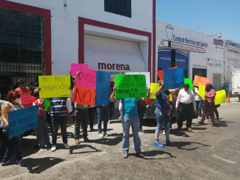 En Kanasín, decenas de morenistas amenazan con salirse del partido por la llegada de opositores a AMLO