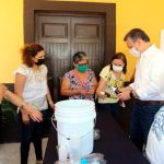 El Ayuntamiento meridano da capacitación para  elaborar repelente orgánico