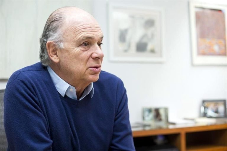 Enrique Krauze fue galardonado con el III Premio de Historia Órdenes Españolas