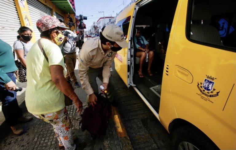 Resguardan vehículos oficiales del Ayuntamiento de Mérida por la jornada electoral