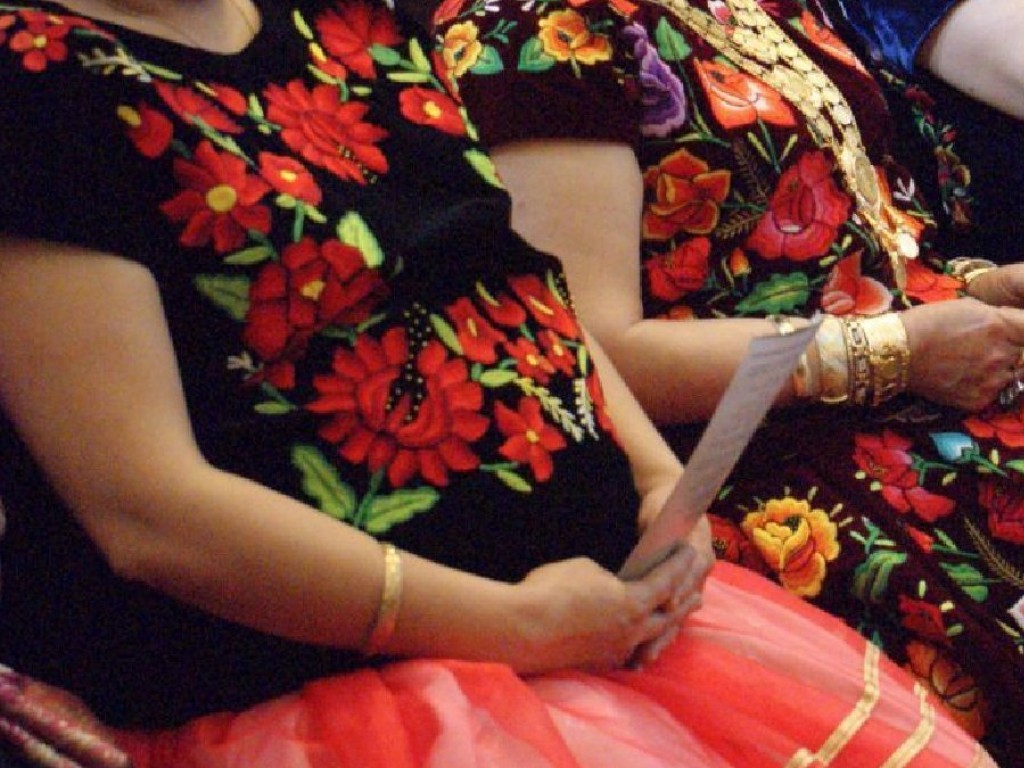 Atletas olímpicos portarán uniforme con bordados de Oaxaca