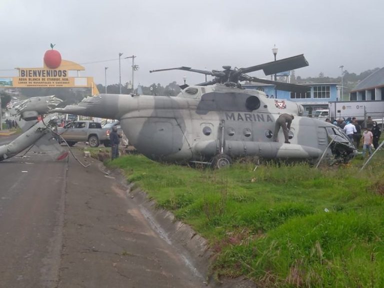 Un helicóptero de la Marina se accidenta en Veracruz; el secretario estatal de Gobierno resulta herido