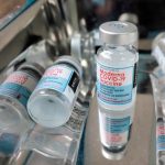 Moderna desarrolla vacuna que combina refuerzos contra COVID-19 y gripe