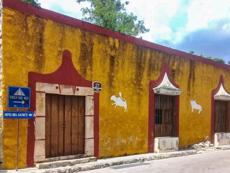 Le entregan al INAH un antiguo predio para ser el Museo de Izamal