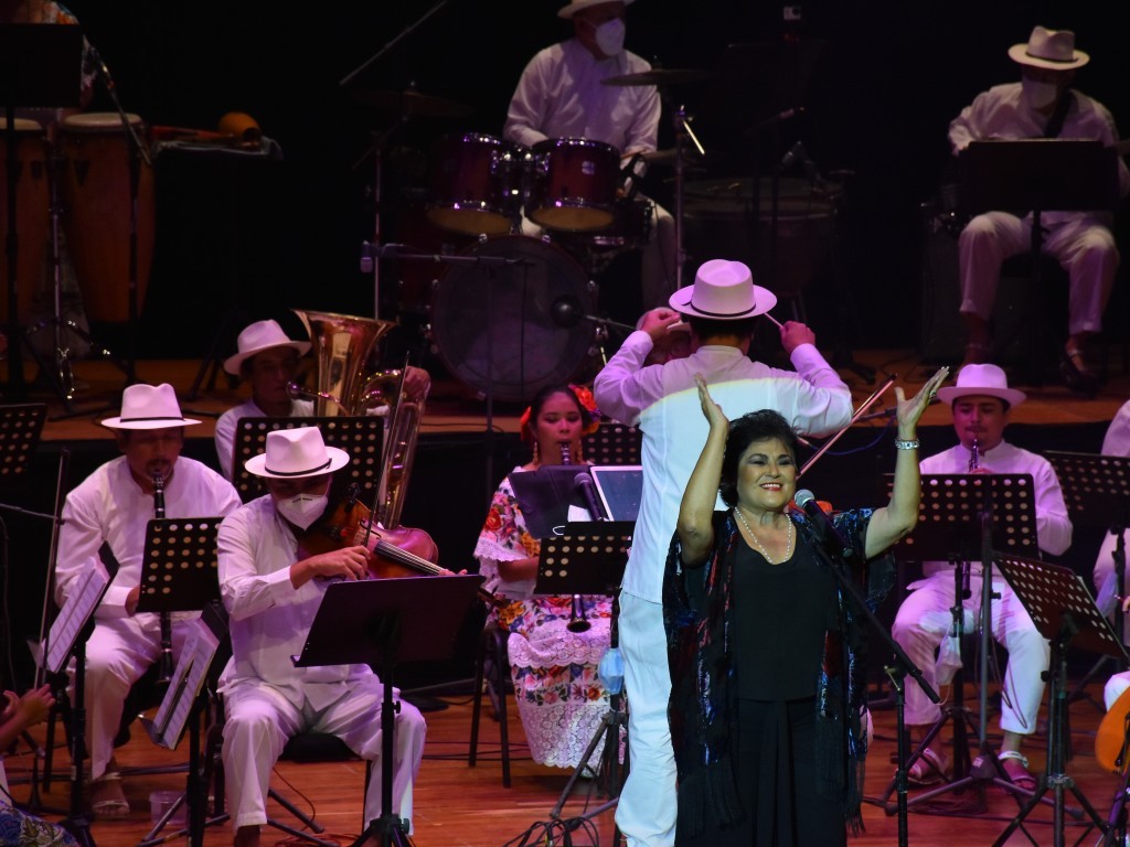 Comenzó el Otoño Cultural 2021 en el  majestuoso teatro “José María Iturralde Traconis”, de Valladolid