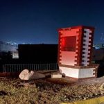 Derriban y decapitan estatua de AMLO recién colocada