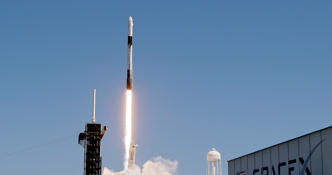 SpaceX lanza su primera misión turística al espacio: 3 visitantes por 55 mdd cada uno