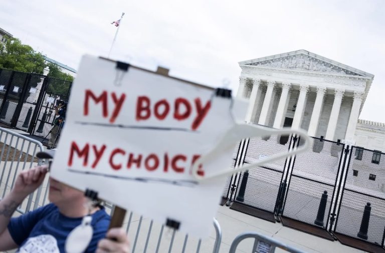 La Corte Suprema de Estados Unidos  anula el Roe vs. Wade, el fallo del derecho al aborto