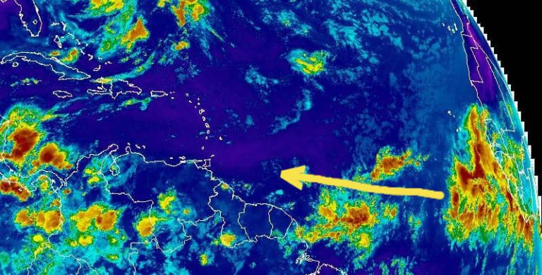 Lluvias dispersas podrían volverse un ciclón y amenazan el Caribe