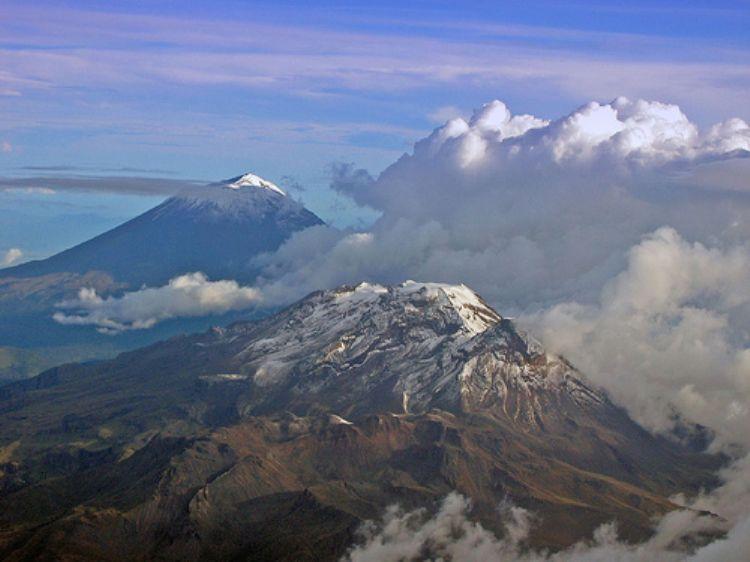 Hombre resbala y muere en el volcán Iztaccíhuatl