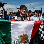 Daniel Suárez, primer mexicano en ganar una carrera de NASCAR