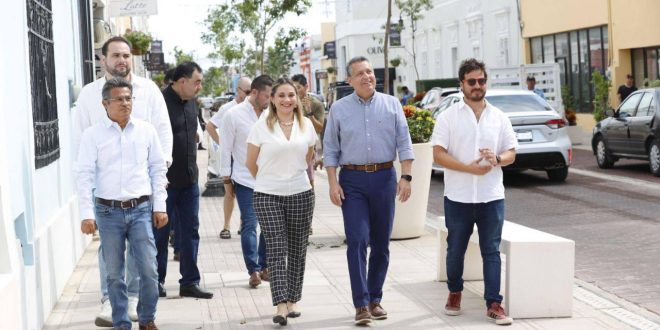 Mérida comparte experiencias de éxito con empresarios del rubro gastronómico del interior del Estado