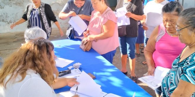 Adultos mayores y personas con discapacidad de Progreso reciben apoyo alimentario