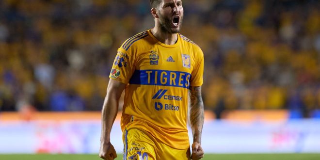 Gignac se une a un exclusivo grupo con Cardozo y Borgetti