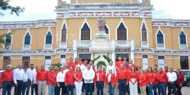 Los priistas homenajean a Felipe Carrillo Puerto