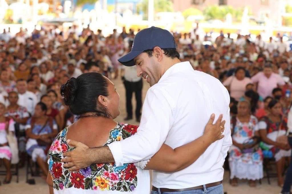 El TEPJF ordenó a Mauricio Vila que solicite licencia para conservar su candidatura al Senado