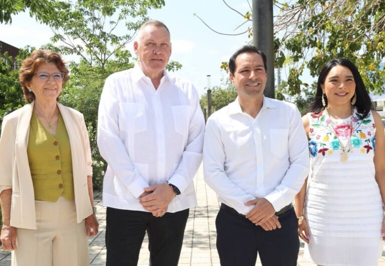 Inaugura Vila Dosal el “Encuentro Familia y Juventudes Yucatán”