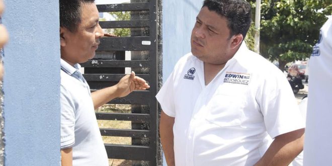 Edwin Bojórquez se compromete a crear escuela municipal de idiomas en Kanasín