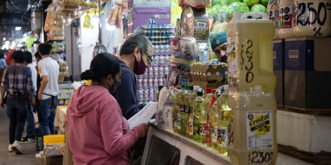 Inflación en México sube a 4.65%: Inegi publica productos que más variaron precios en abril 2024