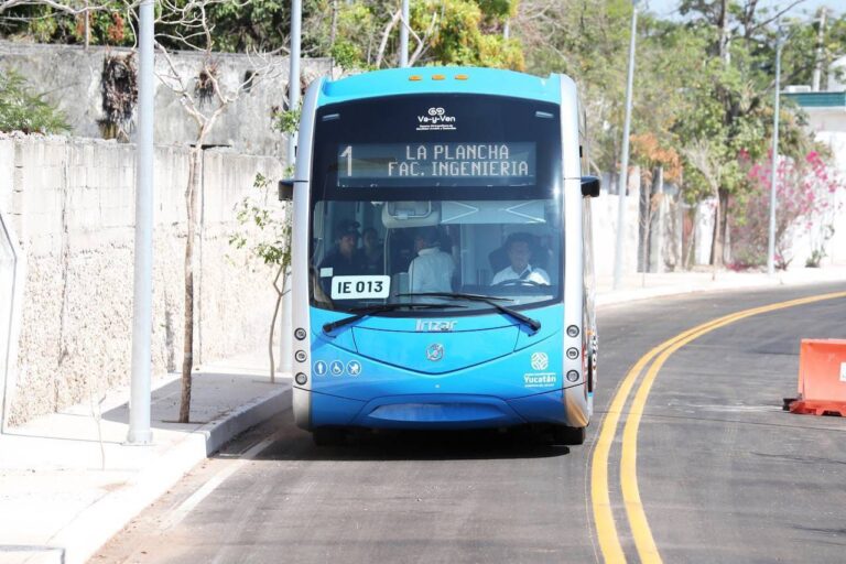 Vila Dosal supervisó el recorrido de la nueva ruta Facultad de Ingeniería del Ie-tram que próximamente entrará en operación