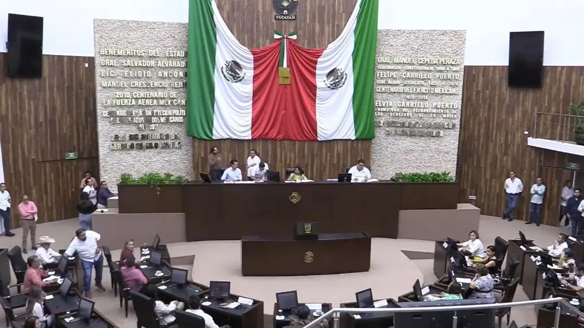 Congreso de Yucatán aprueba reforma al Poder Judicial, refuerzan seguridad en el proceso.