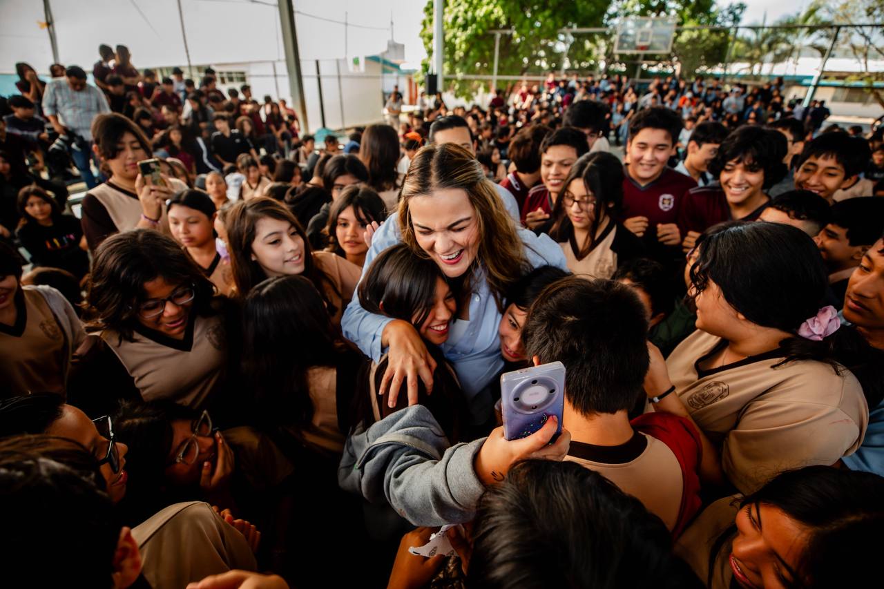 Cecilia Patrón aumenta la atención psicológica de las juventudes en Mérida