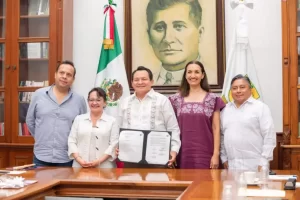 Invitan a estudiar en la Universidad «Rosario Castellanos» de Kanasín