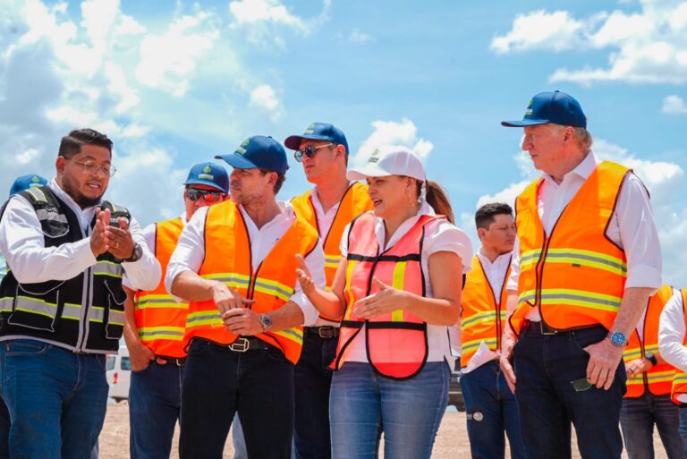 Exhorta Cecilia Patrón a las y los meridanos al manejo adecuado de residuos y utilizar mobiliario de la campaña Mérida Limpia.