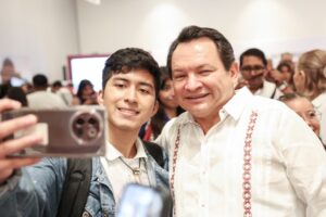 Impulsan educación global con becas internacionales