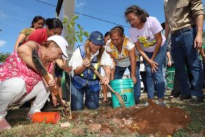 Invita Cecilia Patrón a las y los meridanos a la Cruzada Forestal; plantarán 8 mil 500 árboles en 18 días.