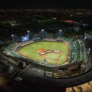 Gobierno de Yucatán recibe 130 mdp para adecuar estadio Kukulcán