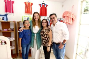 Impulsa Cecilia Patrón a emprendedoras meridanas de la industria textil.