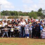 Reconoce Cecilia Patrón a las familias participantes de la Liga Meridana Infantil y Juvenil de Béisbol.
