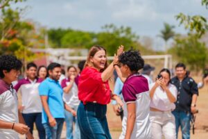 Construimos una mejor comunidad desde las escuelas para cuidar de las y los adolescentes y jóvenes: Cecilia Patrón.