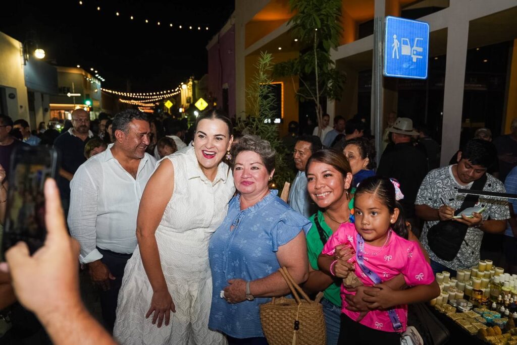 La Noche Blanca une a la comunidad, impulsa el talento local y fortalece la economía: Cecilia Patrón. La Noche Blanca une a la comunidad, impulsa el talento local y fortalece la economía: Cecilia Patrón.