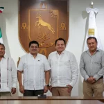 Díaz Mena celebra acuerdos con el magisterio de Yucatán