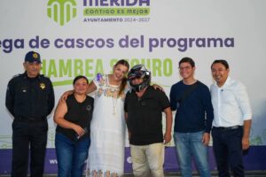 Seguridad de quienes utilizan la motocicleta como herramienta de trabajo, prioridad para la alcaldesa Cecilia Patrón.