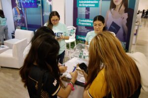 Universidades privadas: opción clave para jóvenes que buscan seguir estudiando en Yucatán