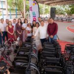 Entregan apoyos funcionales para personas con discapacidad en Yucatán